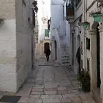 Trullo Alessandro Feriehus *