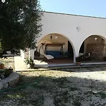 Trullo Alessandro Feriehus *