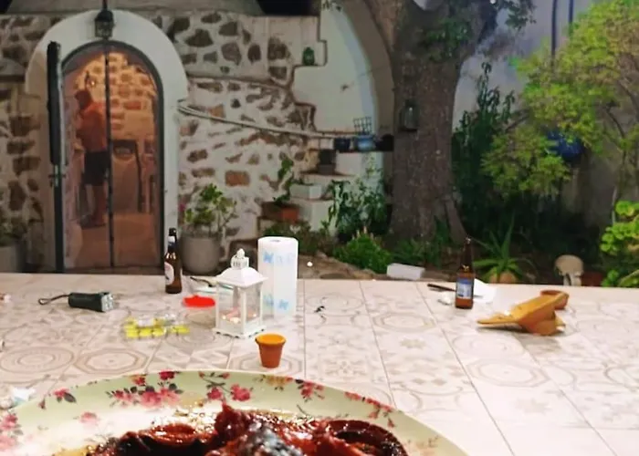 Trullo Alessandro E Raffaela 度假居 *