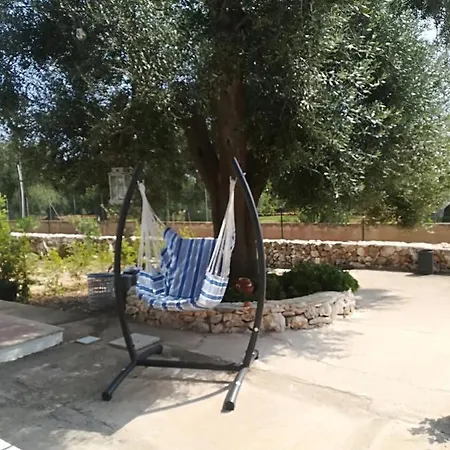 Trullo Alessandro E Raffaela *
