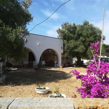 Trullo Alessandro E Raffaela *