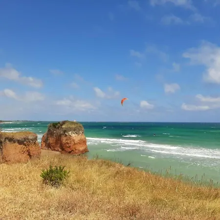 Trullo Alessandro E Raffaela Nyaraló *