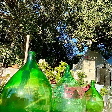 Trullo Alessandro E Raffaela بيت للعطل *