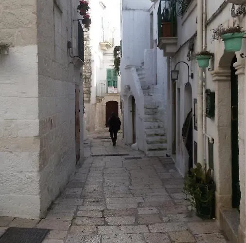 Trullo Alessandro Feriehus *